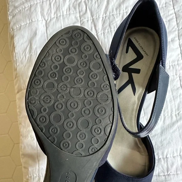 Anne Klein Sport heels, size 10M - Picture 8 of 8